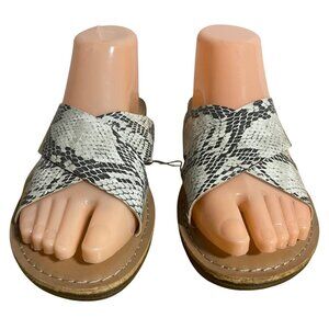 Old Navy Womens Snakeskin Print Faux Leather Crisscross Flat Sandals Size 9